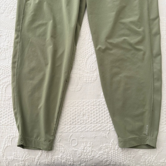 Athleta Run with It Pants Size Large Eucalyptus Olive Green - Picture 3 of 6